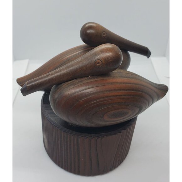 VTG MCM Shakey's Noisy Oyster Cypress Wood Carved Pelicans Figurine - Picture 13 of 14